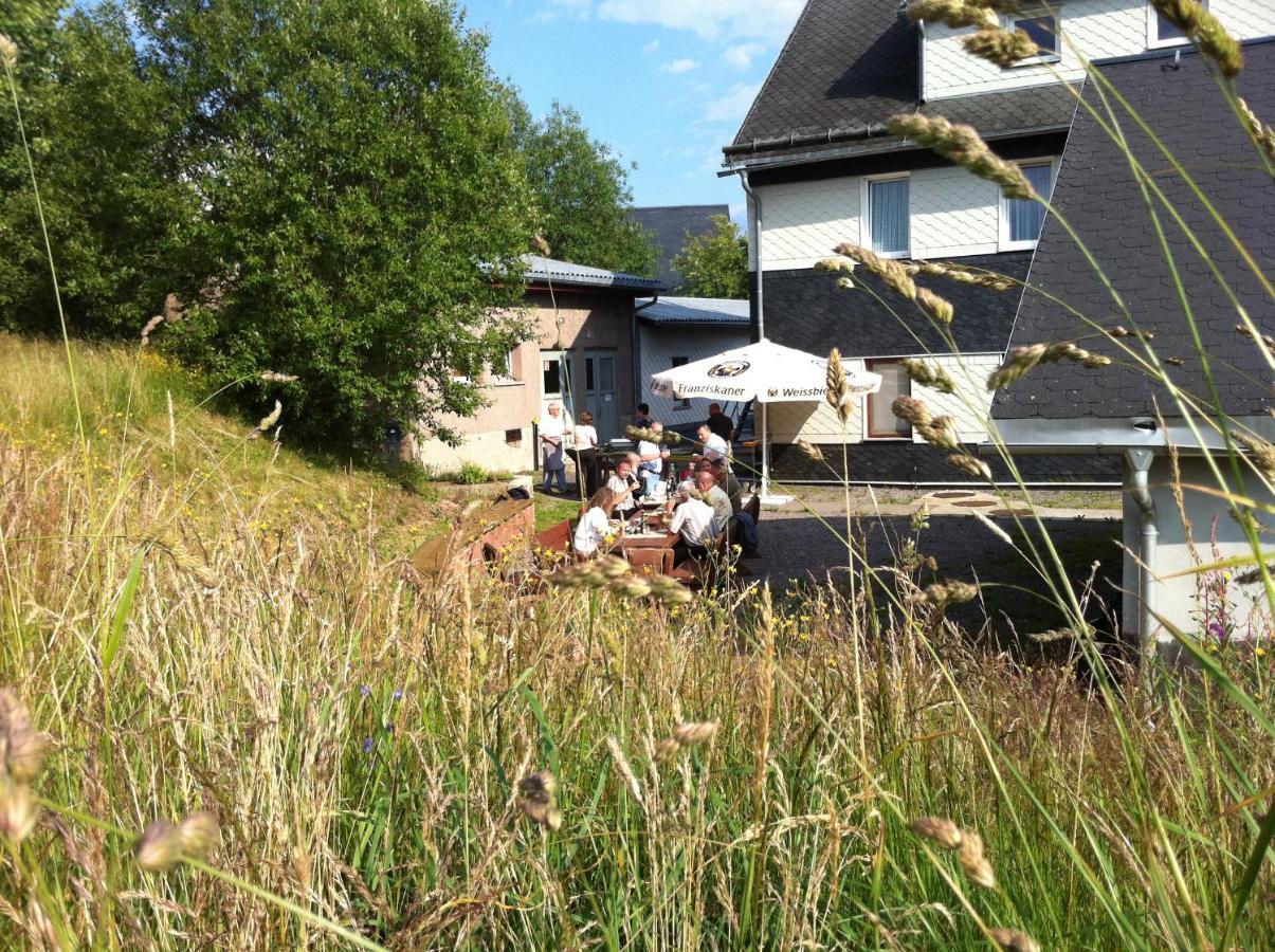 Hotel Haus Rosenbaum Neuhaus am Rennweg Exterior foto